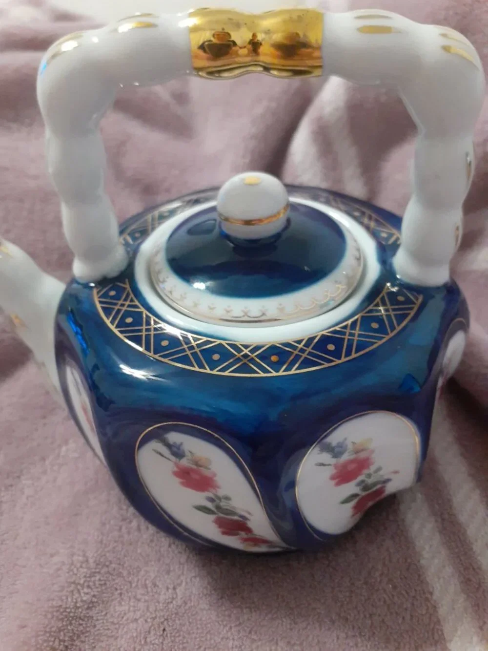 SMALL ROYAL BLUE TEAPOT, BEAUTIFUL